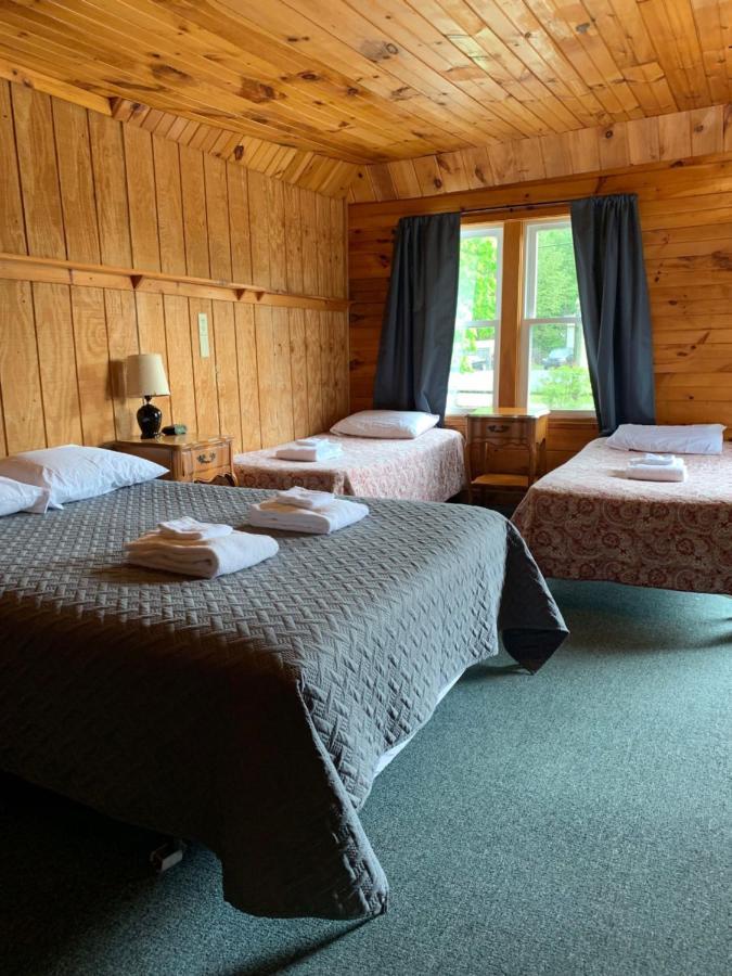 Pine Crest Motel & Cabins Barton Kültér fotó